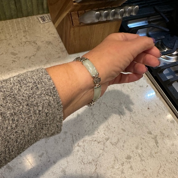 Sterling Silver and Chinese Jade Bracelet - Picture 4 of 4
